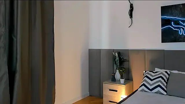 MiaBecky on StripChat