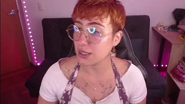 Miacatsito3 on StripChat