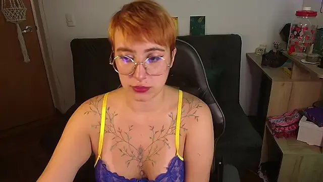 Miacatsito3 on StripChat