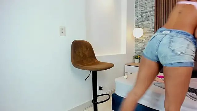 Miagomezx on StripChat