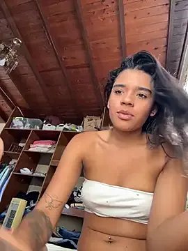 Miagomezx on StripChat