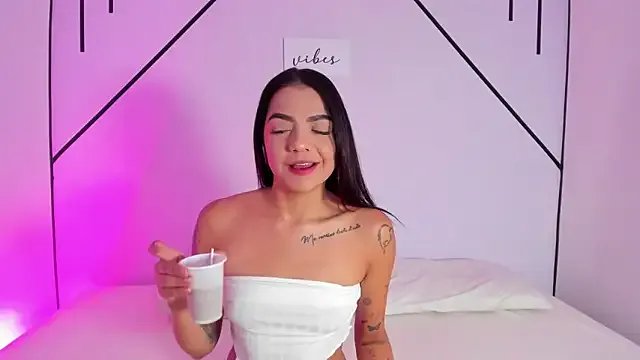 MiahCornell_ on StripChat