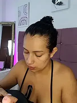 MiaKleinX on StripChat