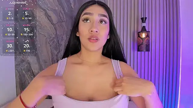 MiaScott5 on StripChat