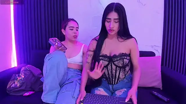 MiaScott5 on StripChat