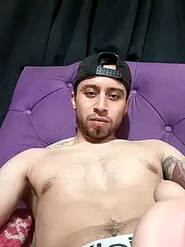 Mich_Stev9524 on StripChat