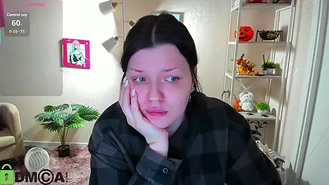 Michele_Greenn on StripChat