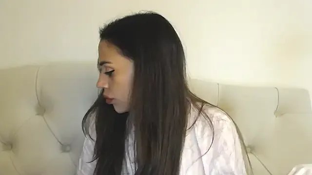 Freechat Mika_Gold on StripChat