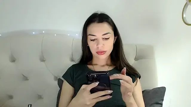 Freechat Mika_Gold on StripChat