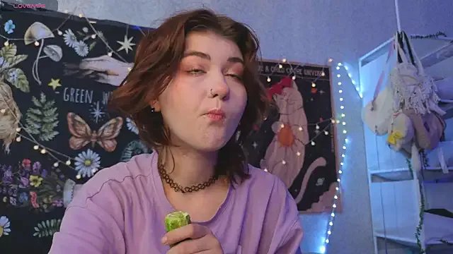 Miko_Meow on StripChat