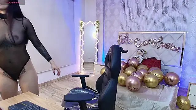 MIKU_TAY1 on StripChat