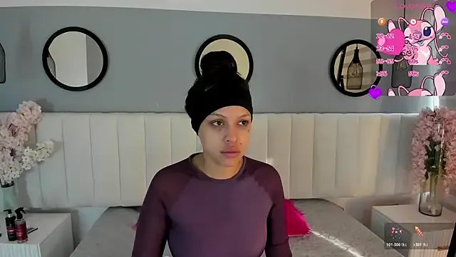 Mila_Hank_ on StripChat