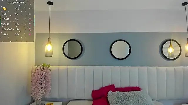 Mila_Hank_ on StripChat