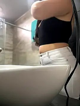 Mila_LS on StripChat