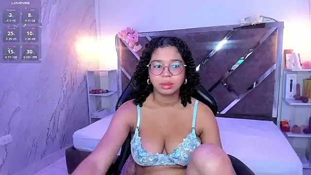 Freechat MilaHall_ on StripChat