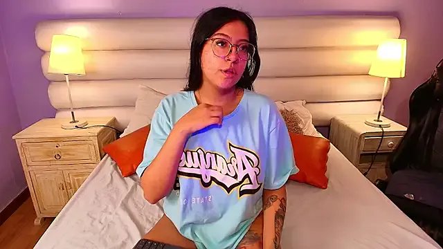 milan_sweet on StripChat