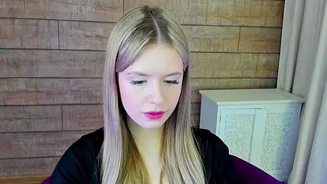 MilanaBalmain on StripChat