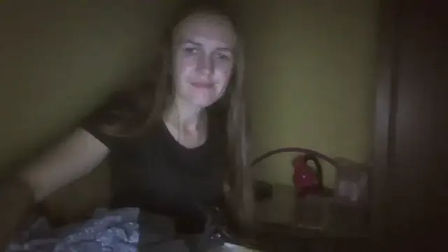 Milaniya261 on StripChat