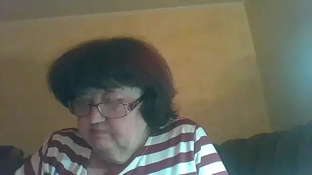 MilaSky5303 on StripChat