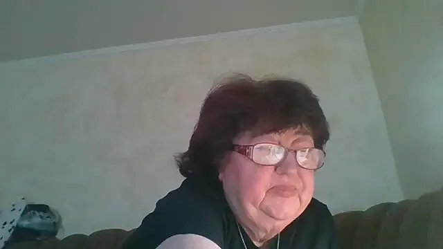 MilaSky5303 on StripChat