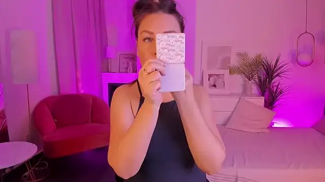 MilenaMellow on StripChat