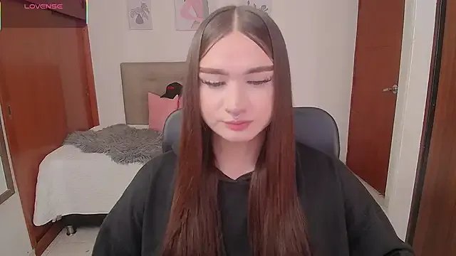 Miley_Baker on StripChat