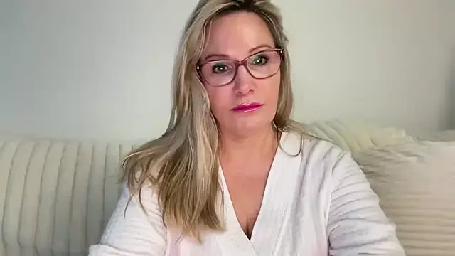 Freechat Milf_Goddess on StripChat