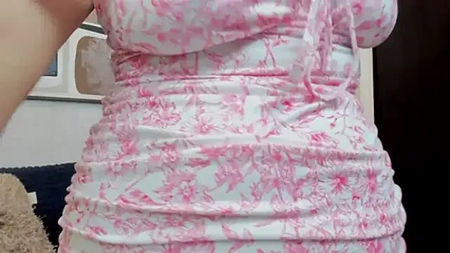 Milf_loven_ on StripChat