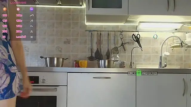 MilfeaN on StripChat