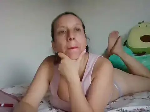 Freechat milfevha on StripChat