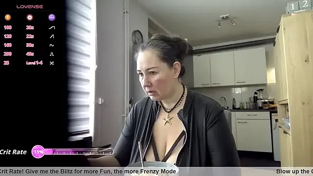 MilfGina on StripChat