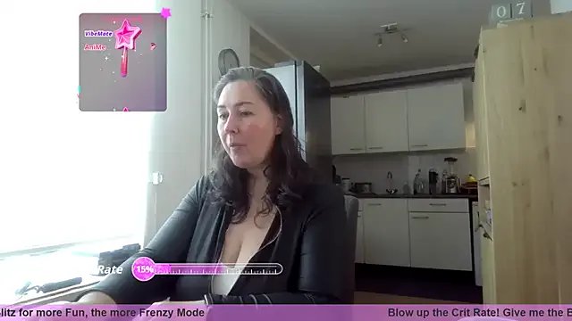 MilfGina on StripChat