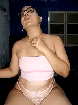 MilfTentasion on StripChat