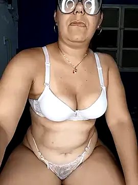 MilfTentasion on StripChat