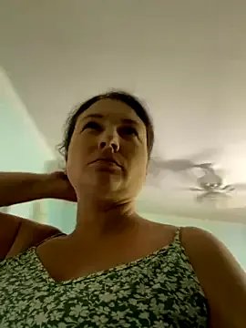 Freechat MilfyMrsRobinson on StripChat