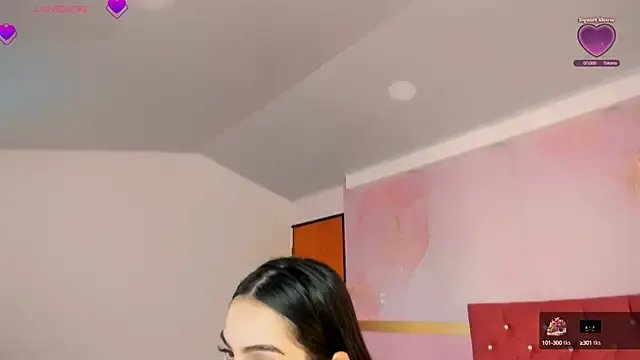 milk_candy18 on StripChat