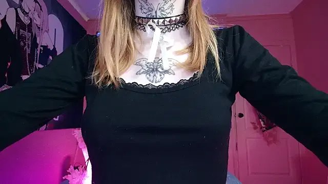 MilkMeSoftly on StripChat