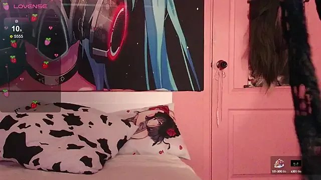 MilkMeSoftly on StripChat