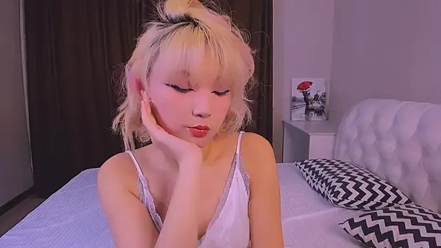 Milla_Aheo on StripChat