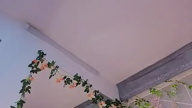 MilleyJones on StripChat