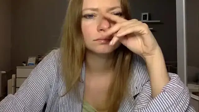 MillieShow — sexy body tease xx