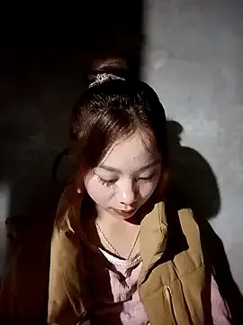 milo123-xx on StripChat