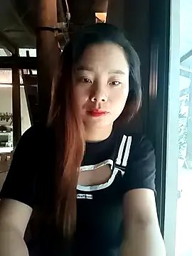 milo123-xx on StripChat