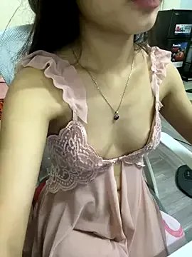 Mina048 on StripChat