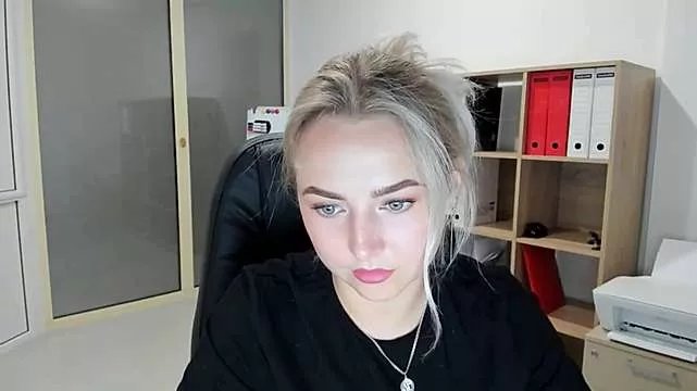 Mira_Mermayd on StripChat