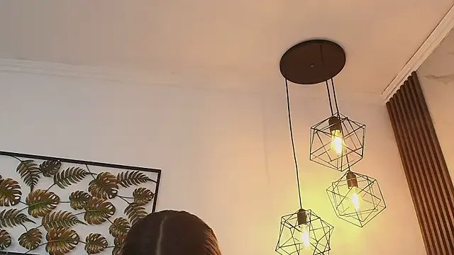 miranda_villa on StripChat