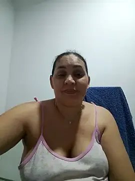 MirandaSoto on StripChat