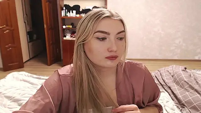 MiraRoy — spank ass x5