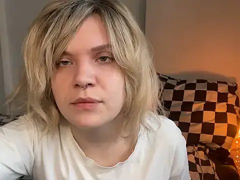 misapolii on StripChat