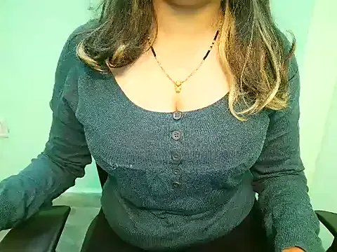 mishti_dash on StripChat